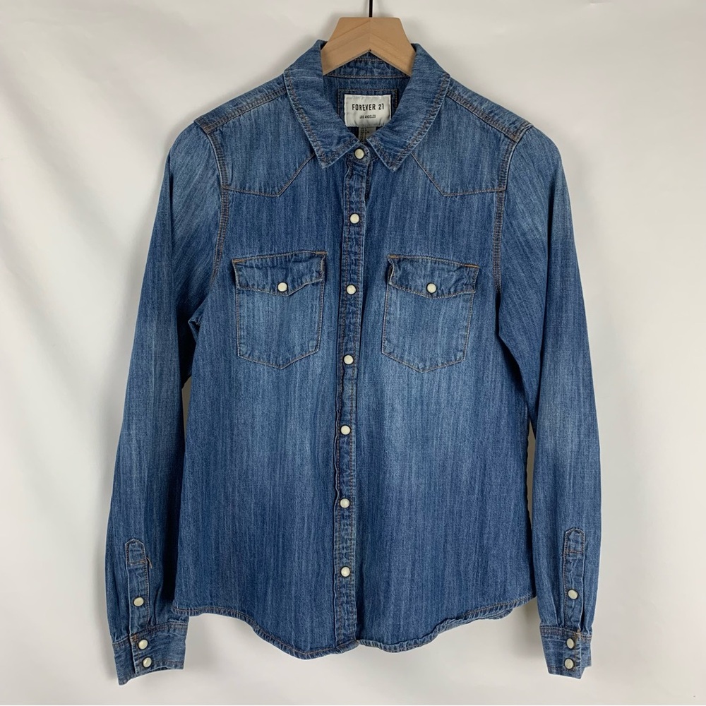 Forever 21 Women's Light Blue Denim Button-up Top
